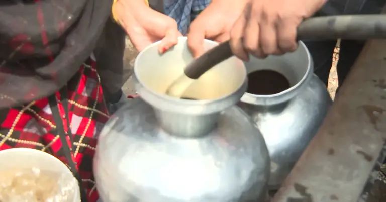 বিশুদ্ধ পানির সংকটে দুর্ভোগে সিলেটবাসী